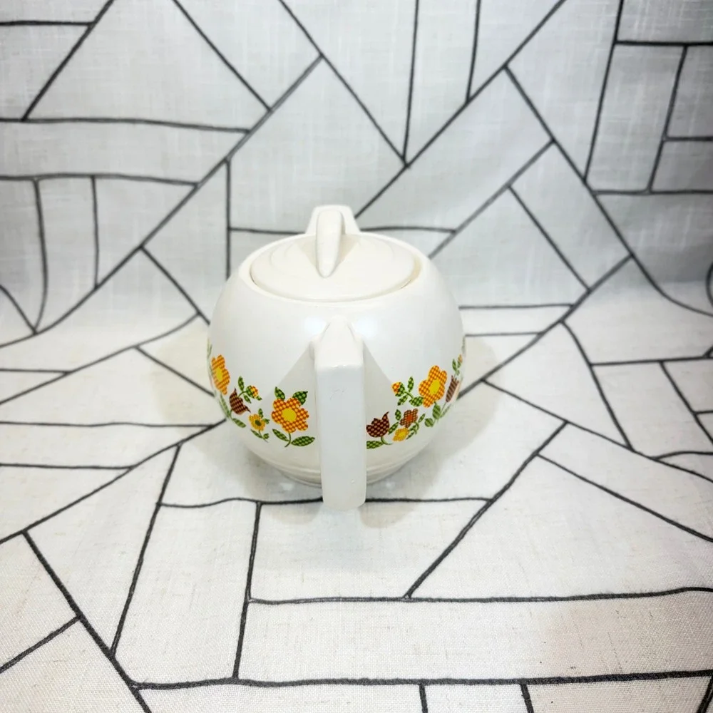 McCoy Teapot Small White Vintage Floral 40 USA Pottery Ceramic 1970s